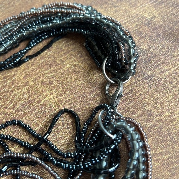 NWOT Cookie Lee Black Beaded Adjustable Necklace w/ Silver Zebra Attachment - Picture 11 of 12